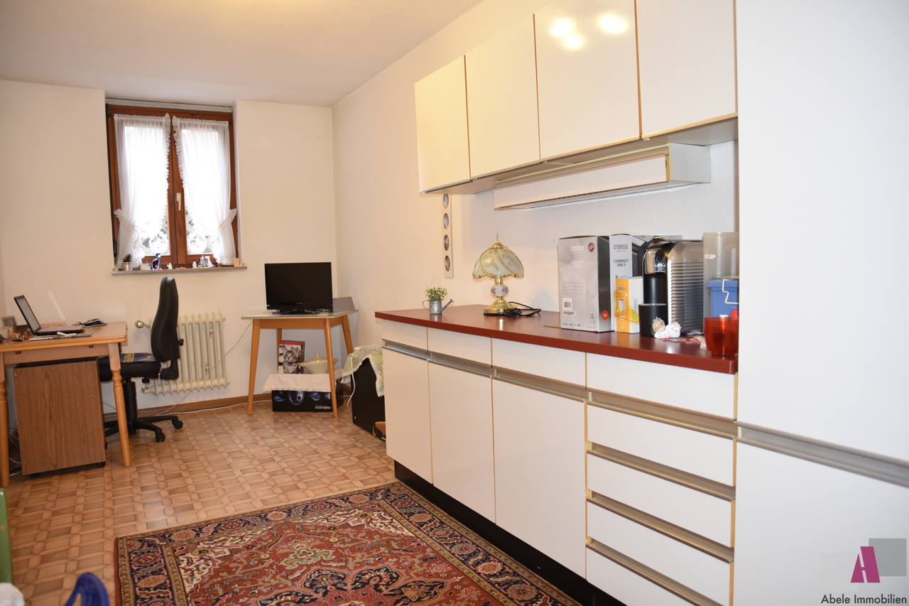 Arbeitszimmer im Keller