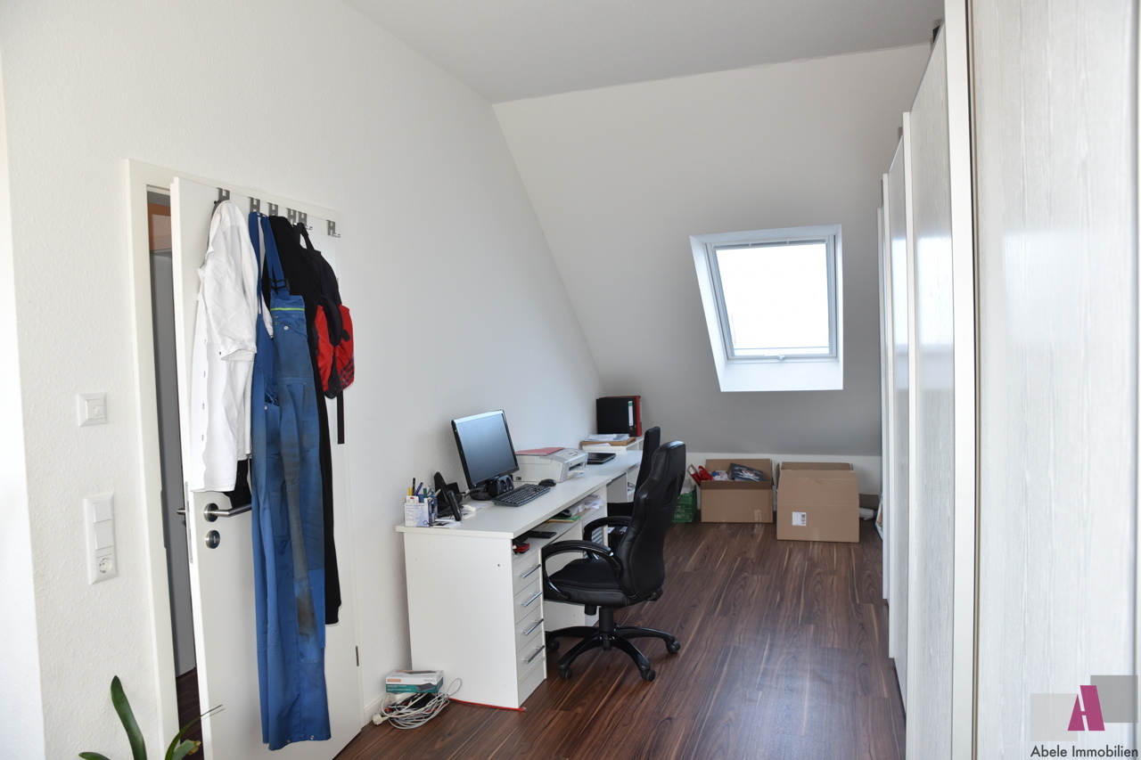 Büroecke im Elternschlafzimmer