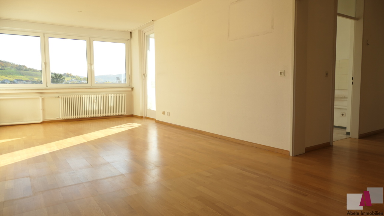 Wohnen-Essen mit Blick Richtung Diele und Küche