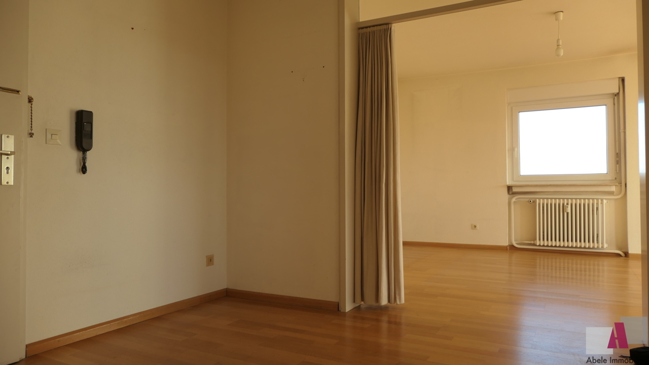 Diele mit Blick Richtung Essbereich