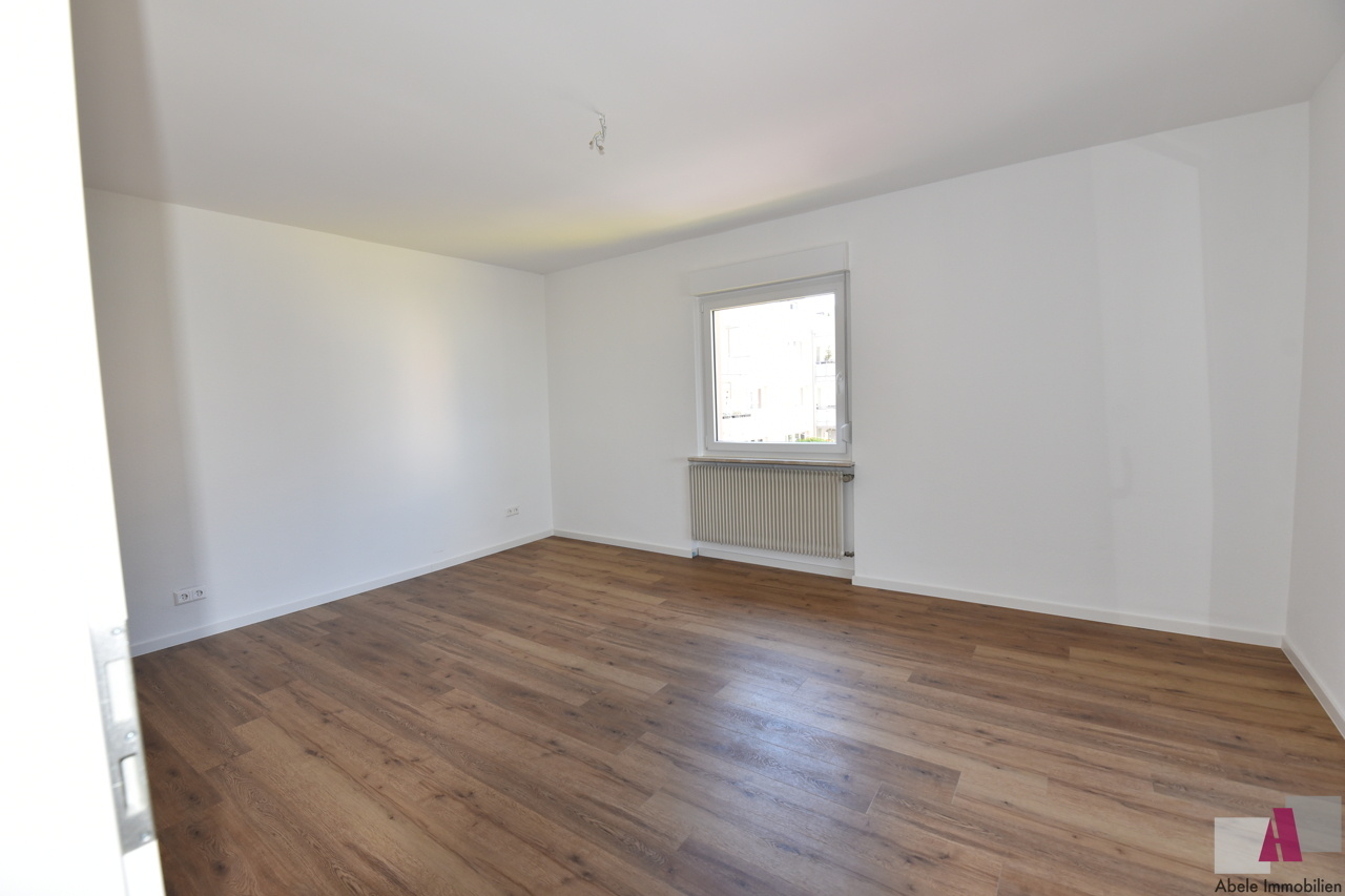 Großes Schlafzimmer im OG