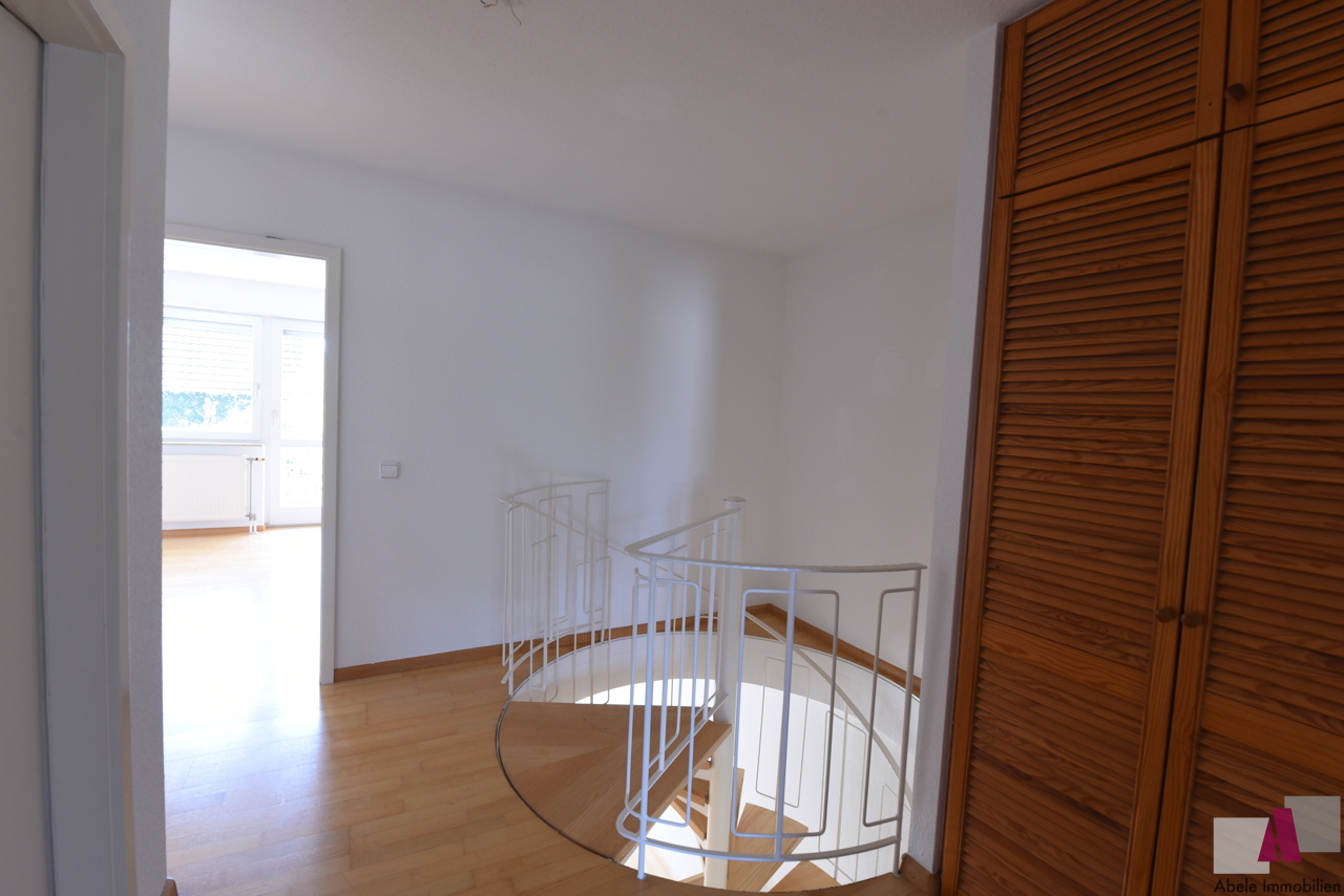 Wendeltreppe zum Flur im OG