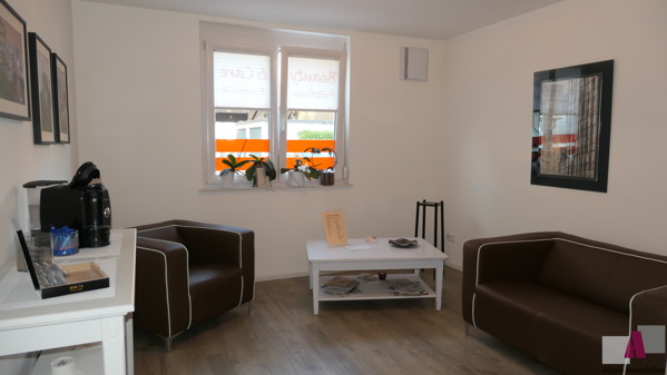 Wartezimmer/kleineres Zimmer