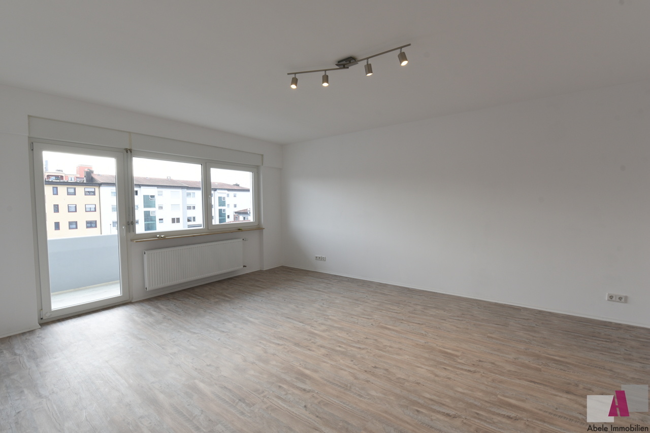 kombiniertes Wohn- /Schlafzimmer