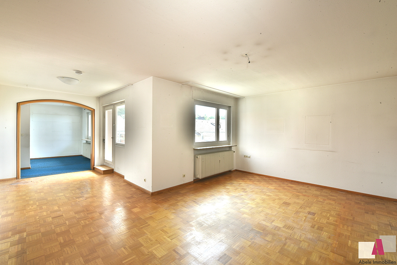 Wohnzimmer mit Blick zur Essecke
