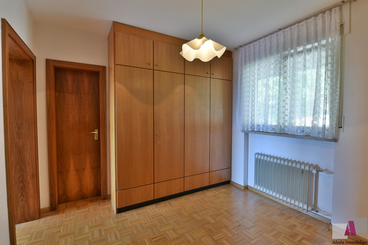 Ankleide oder Arbeitszimmer