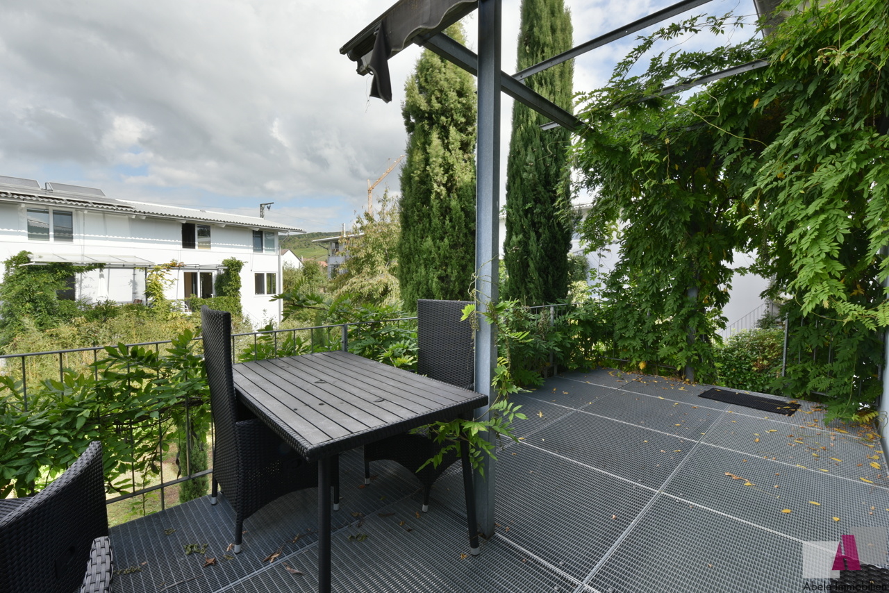 großer Balkon