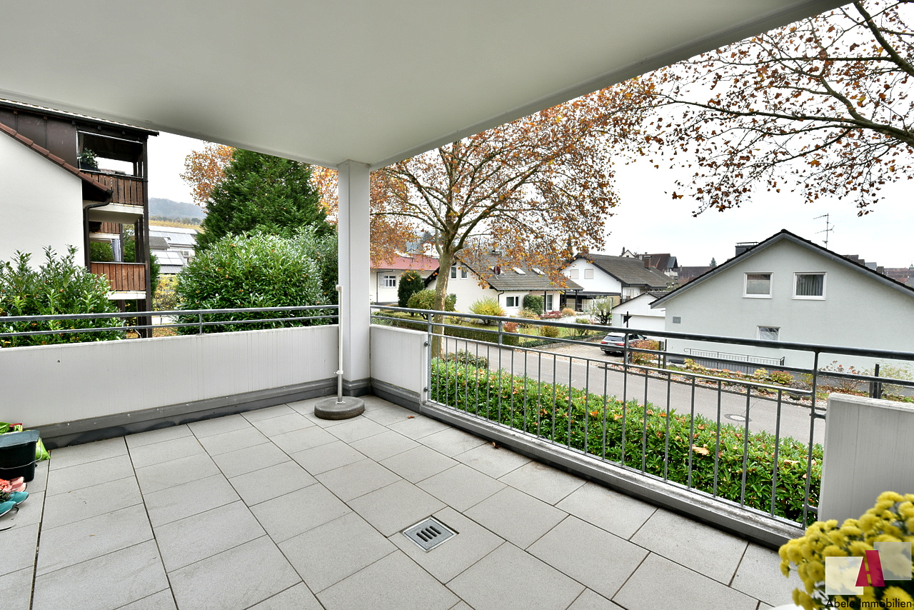 großer Balkon