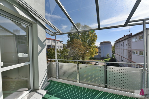 Balkon mit Blick in Innenhof