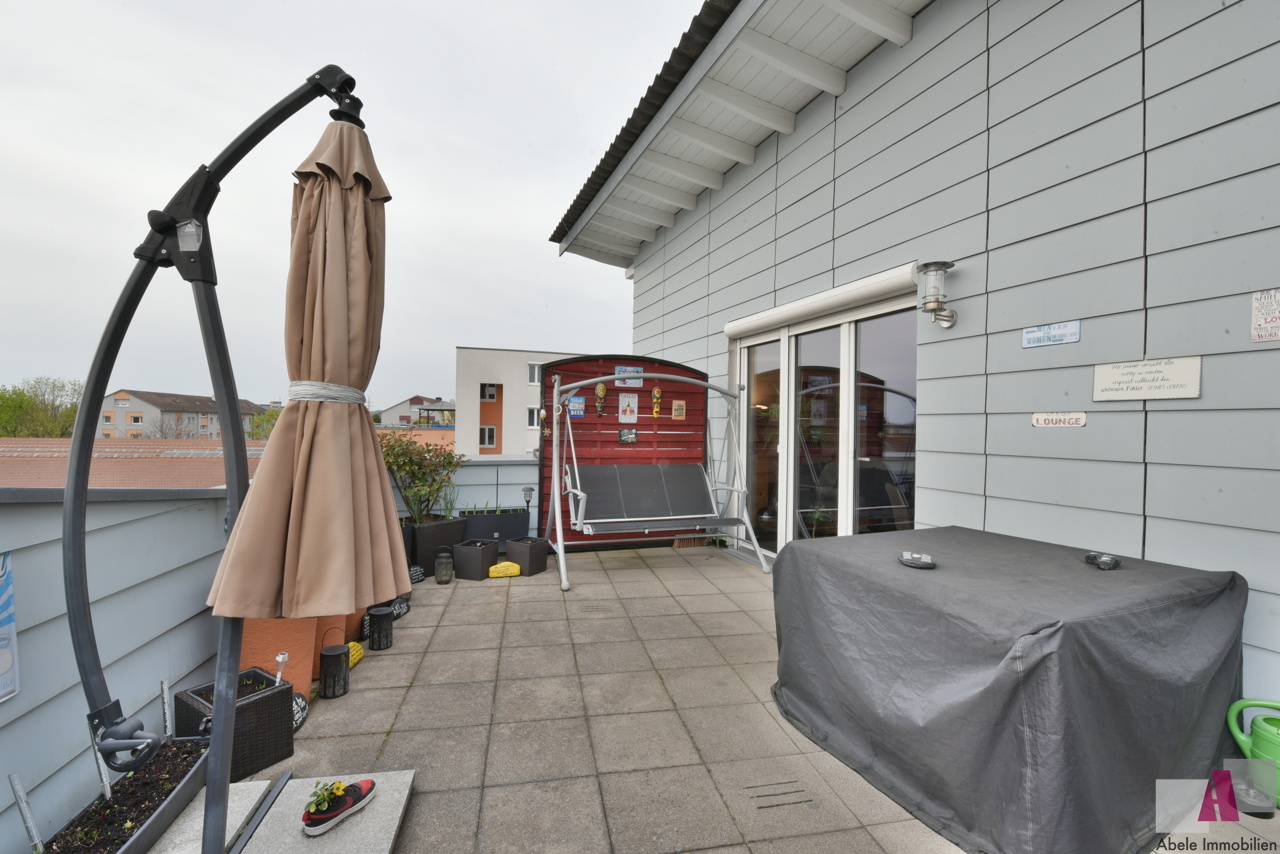 großer Balkon