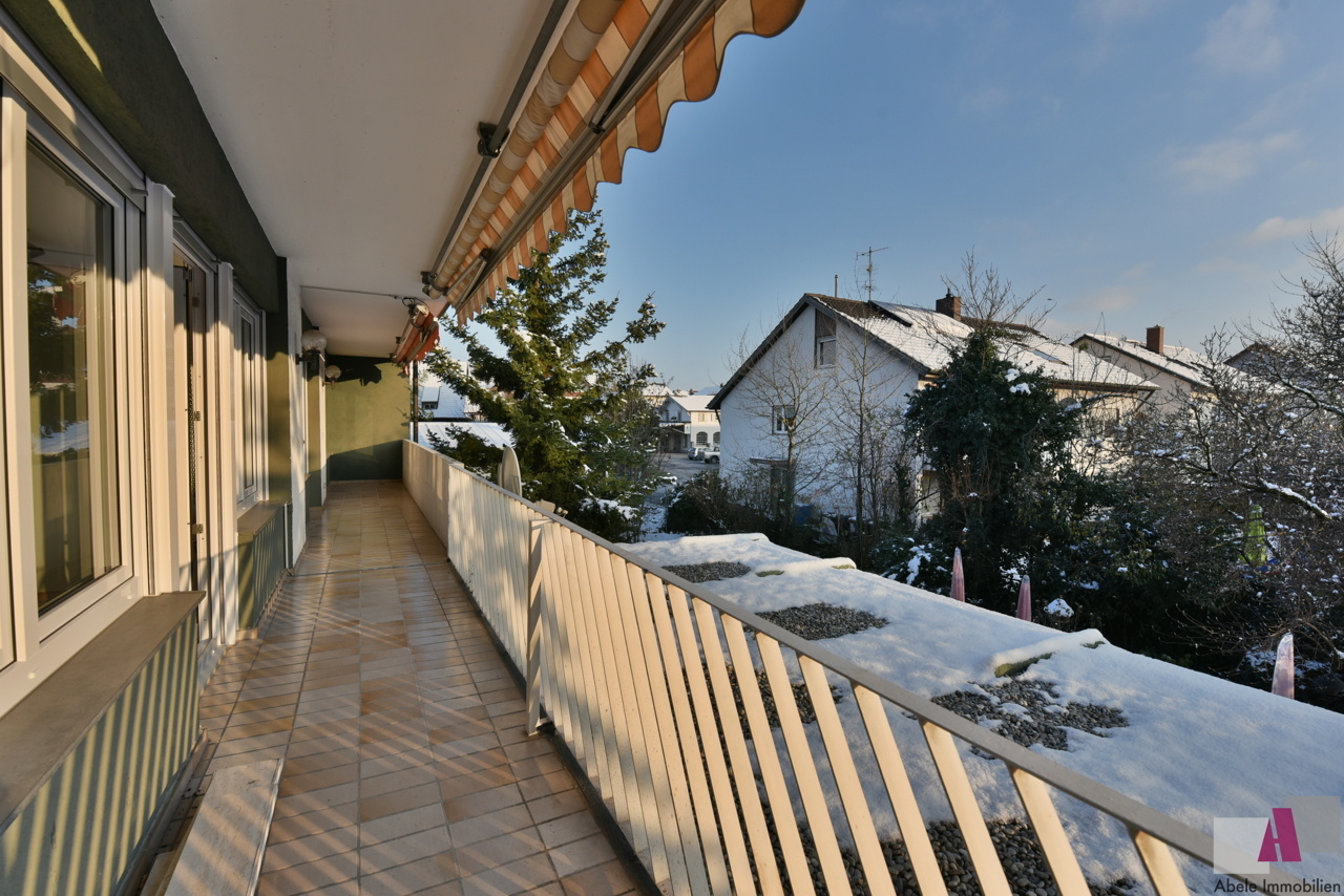 langer Balkon