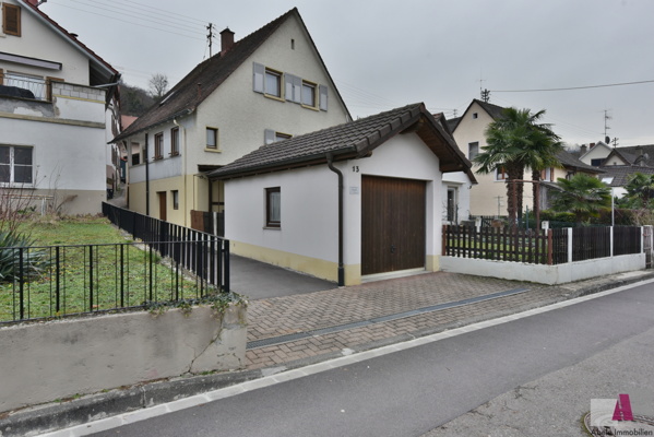 Hausansicht von der Straße