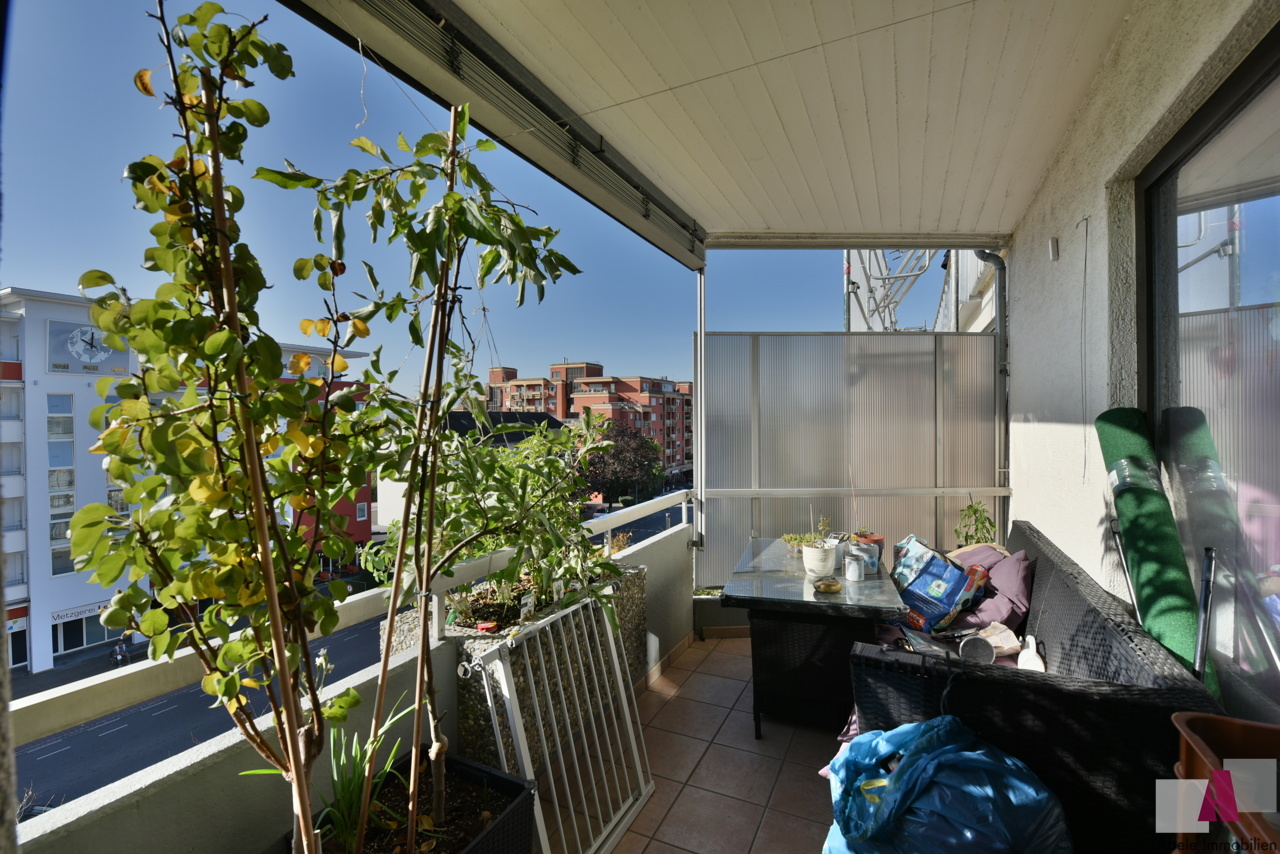 überdachter Balkon