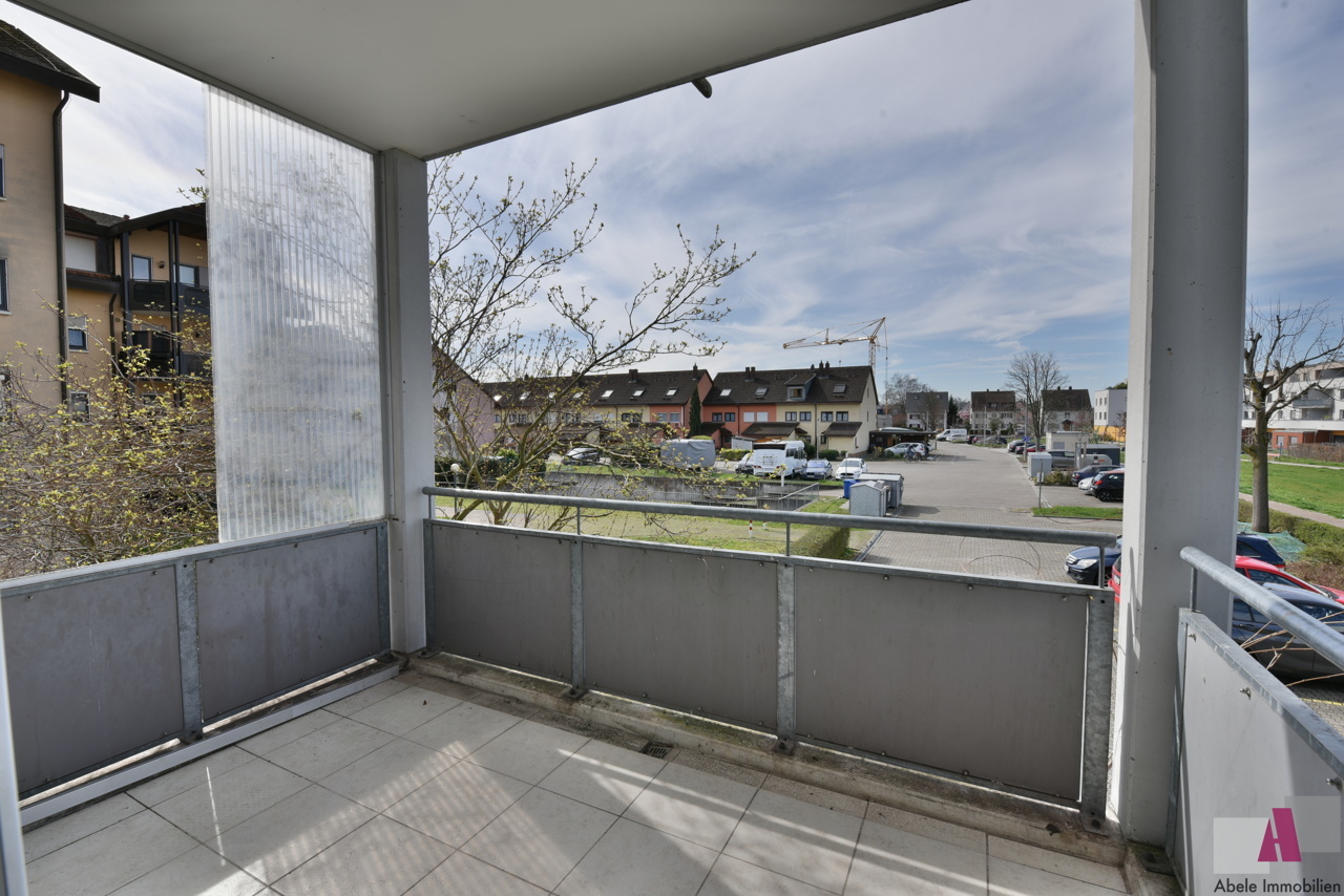 überdachter Balkon