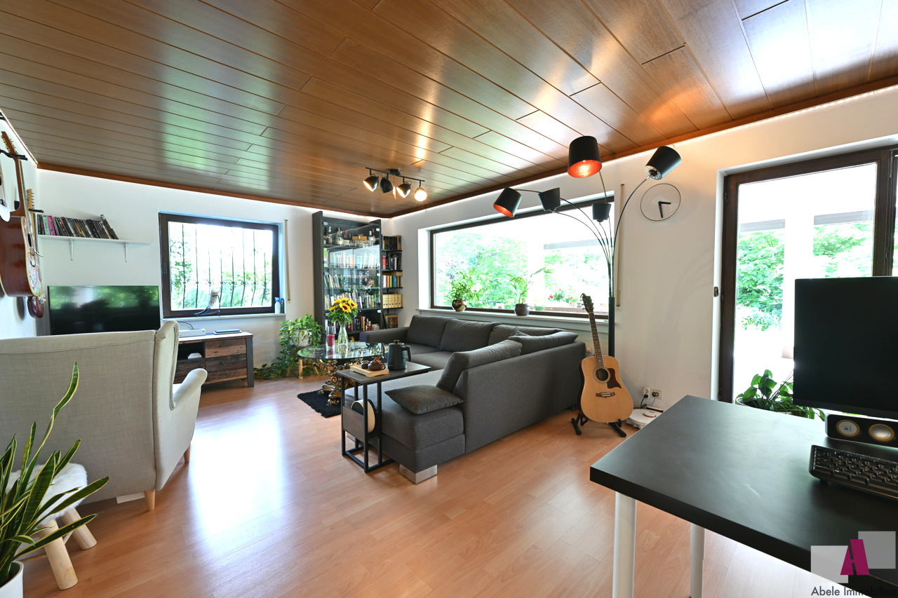 Wohnzimmer UG