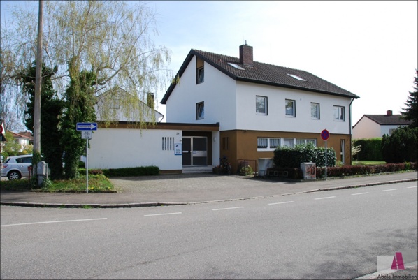 Geräumiges Wohnhaus mit Büroräumen