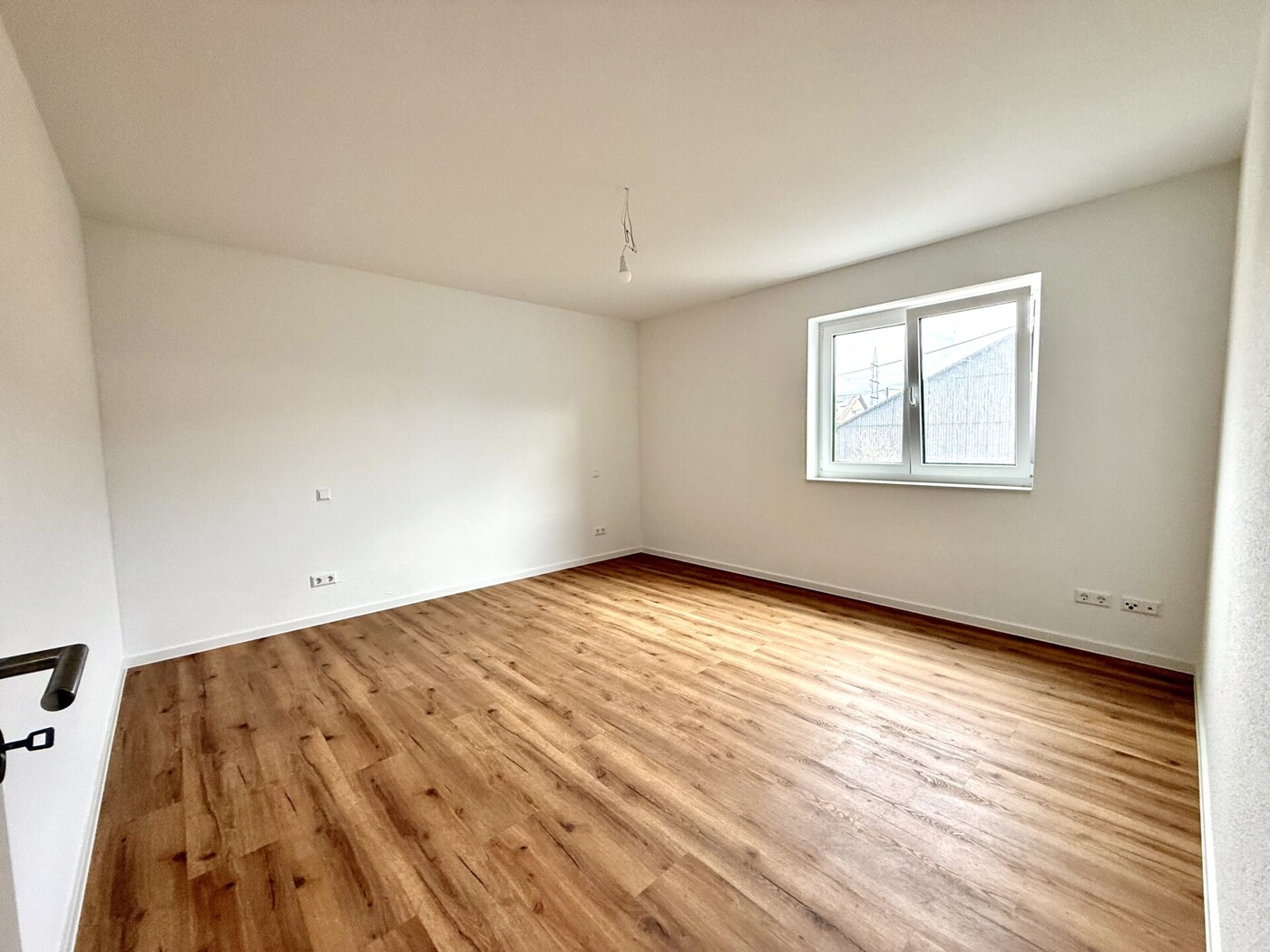 Beispielfoto – zeigt eine vergleichbar ausgestattete Wohnung im Gebäude