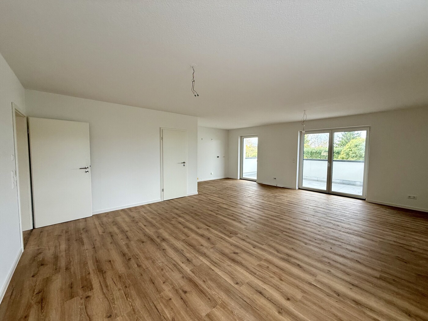 Beispielfoto – zeigt eine vergleichbar ausgestattete Wohnung im Gebäude