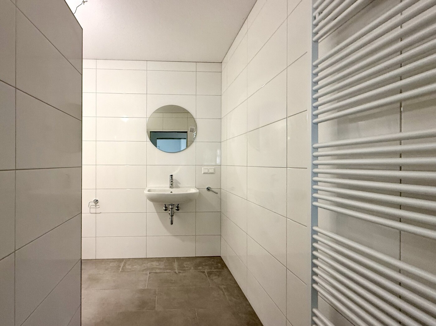 Beispielfoto – zeigt eine vergleichbar ausgestattete Wohnung im Gebäude