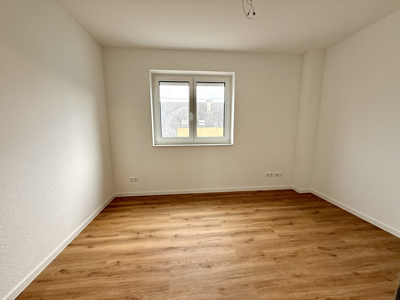 Beispielfoto – zeigt eine vergleichbar ausgestattete Wohnung im Gebäude