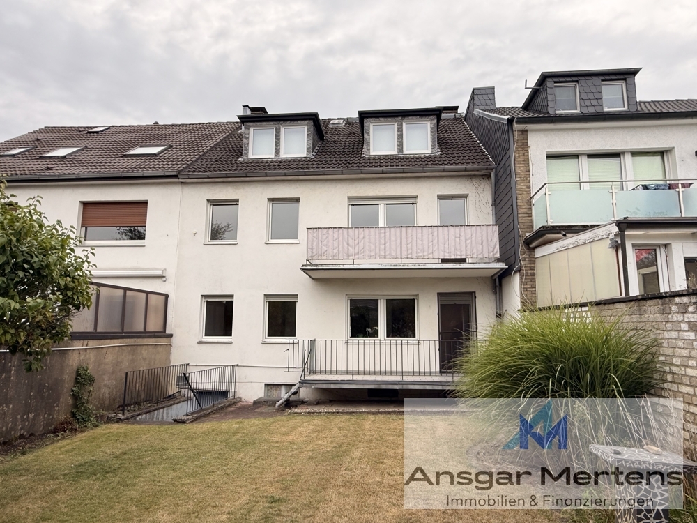 Haus- und Balkongartenansicht