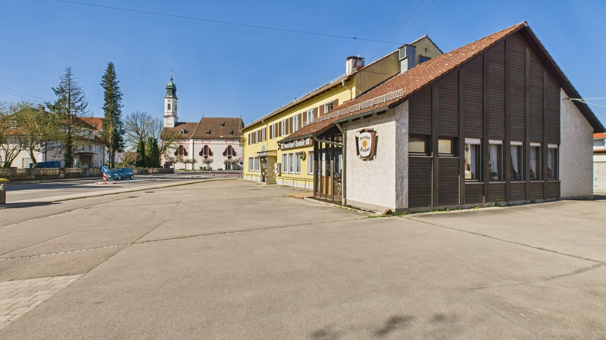 Hinterseite Gebäude