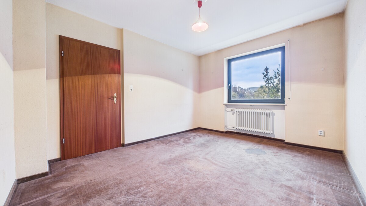 Büro- Schlafzimmer OG