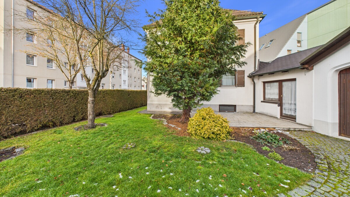 Rückansicht Gebäude