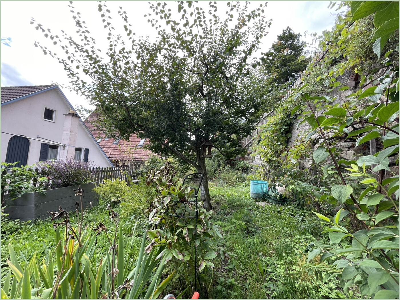 Ein Garten am Hang