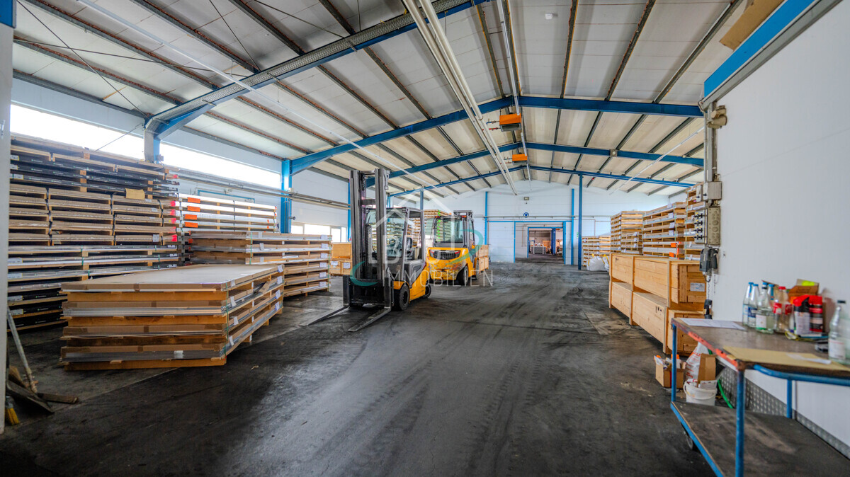 Lagerhalle