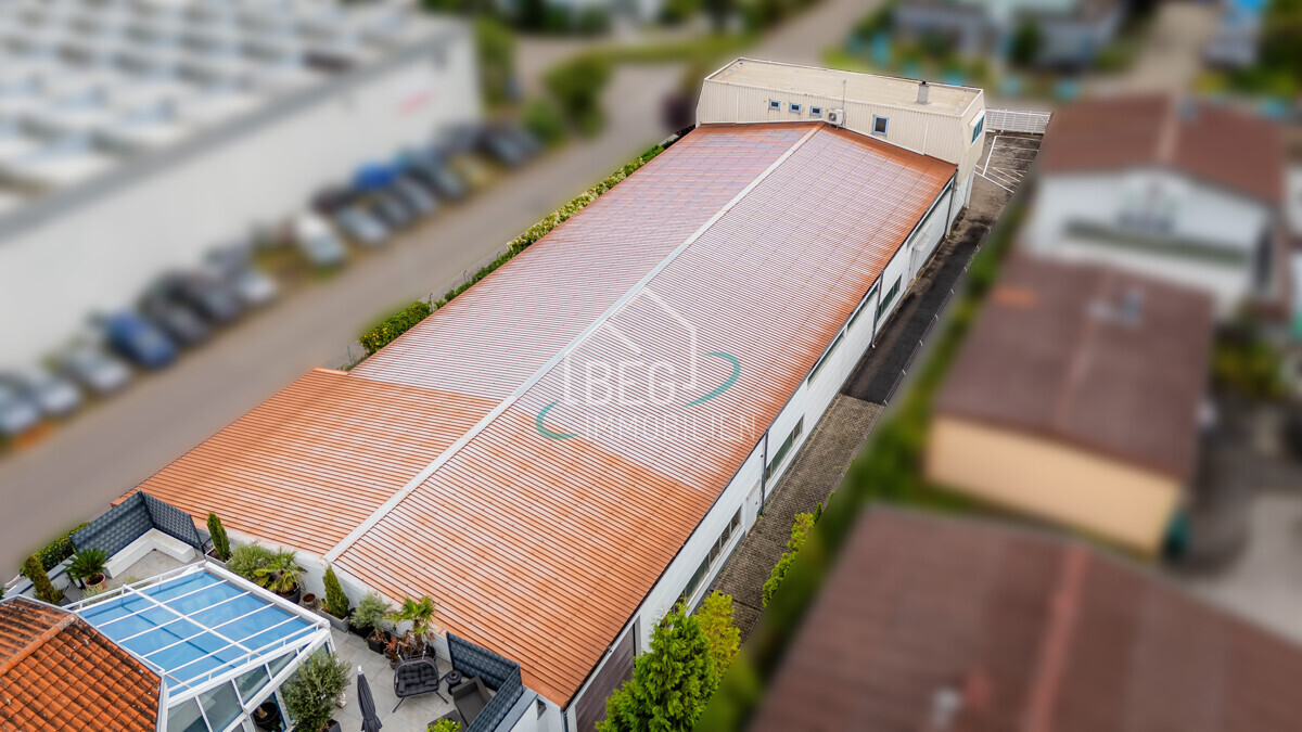 Gebäude 3 seitlich oben