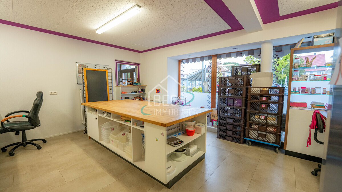 Gewerbe Büro