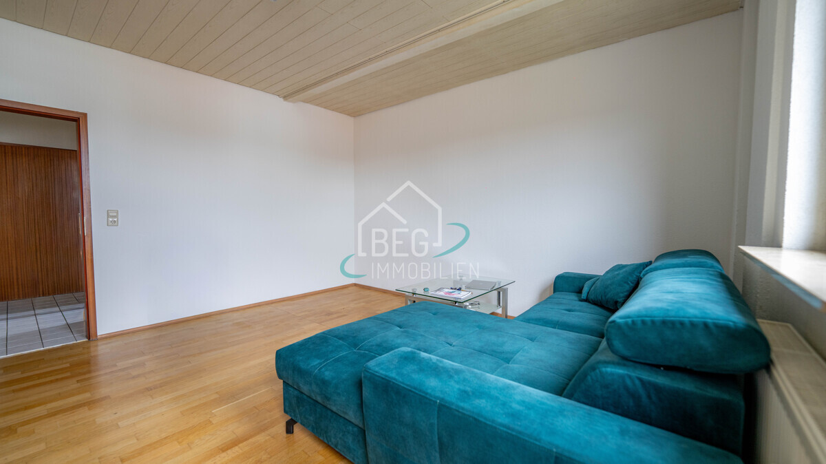 Wohn-/Schlafzimmer Wohnung 8_1