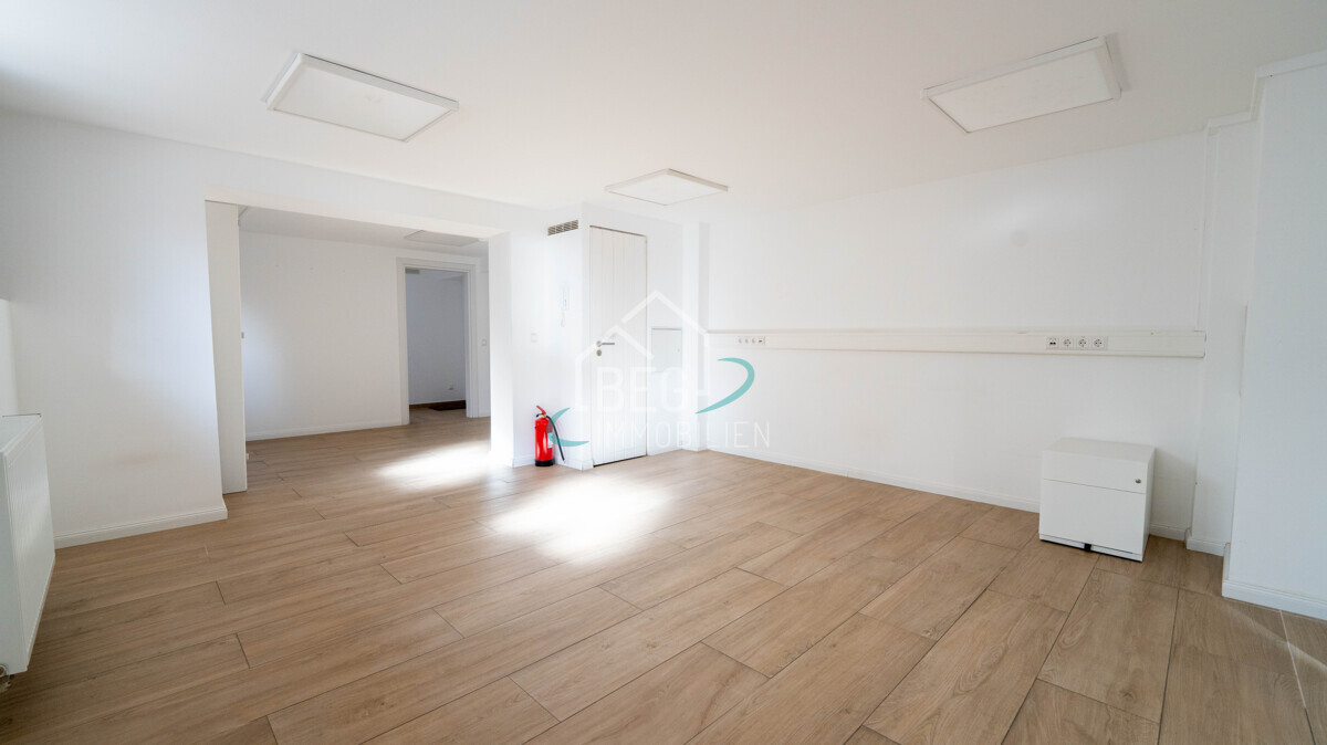 Büro 2