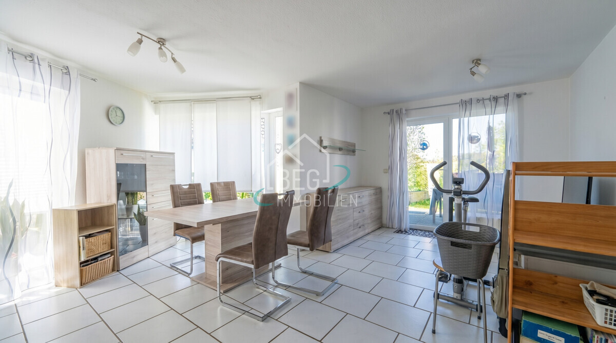 Wohnen / Essen Wohnung 2 EG