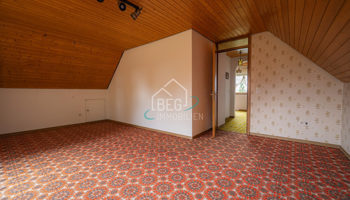 Schlafzimmer DG