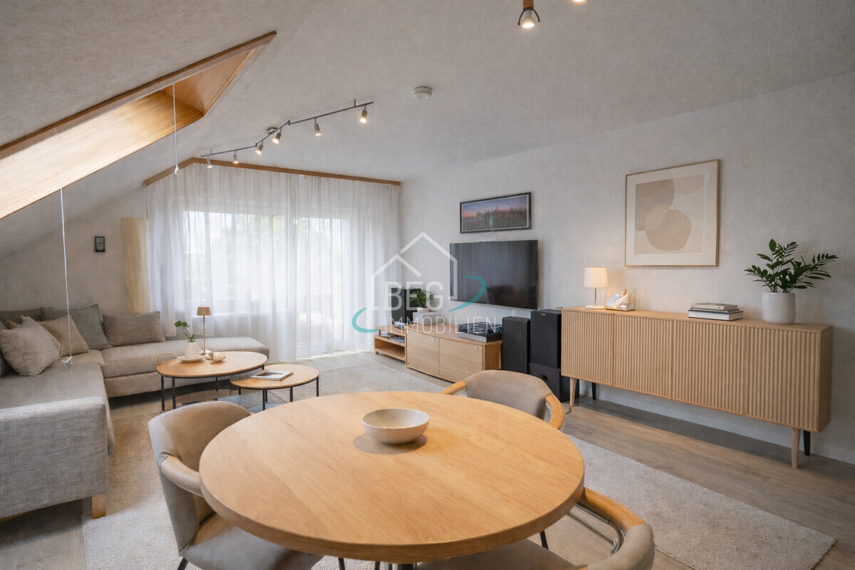 virtuell bearbeiteter Wohn-Essbereich (2)