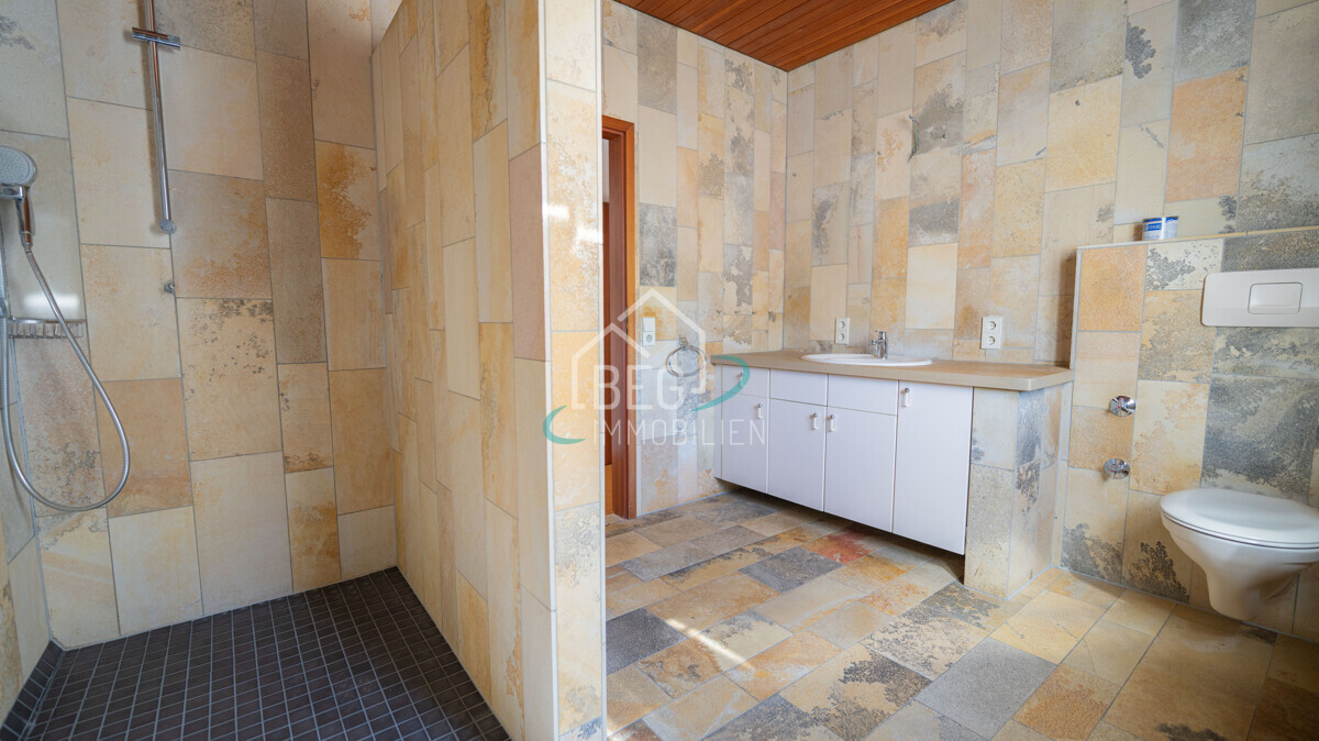 Badezimmer 2 OG 1