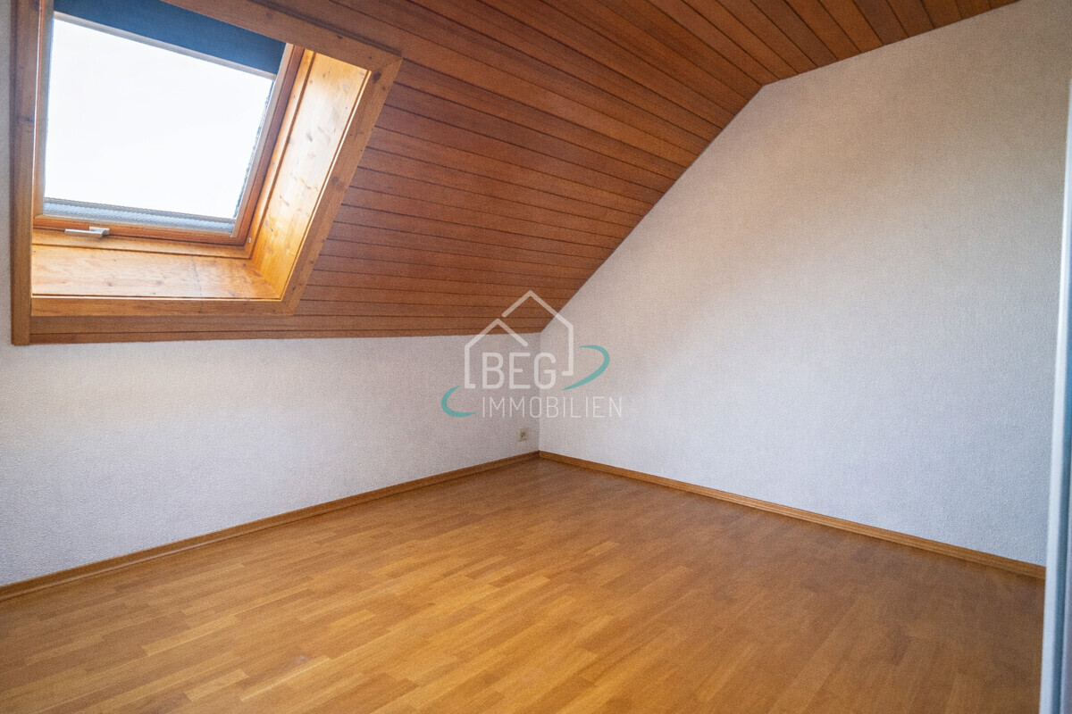 Schlafzimmer DG