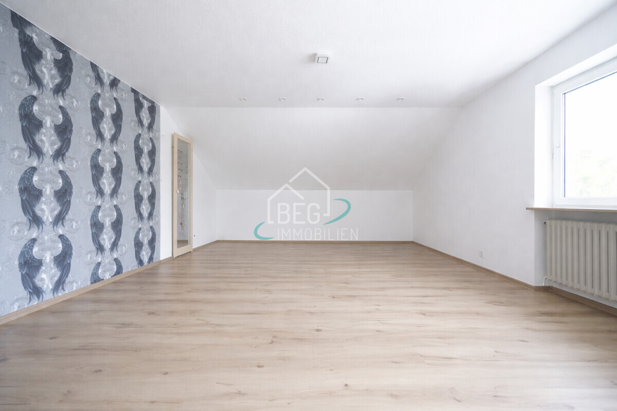 Wohnzimmer DG