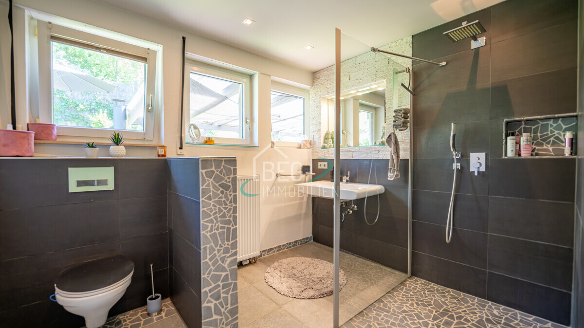 Badezimmer EG