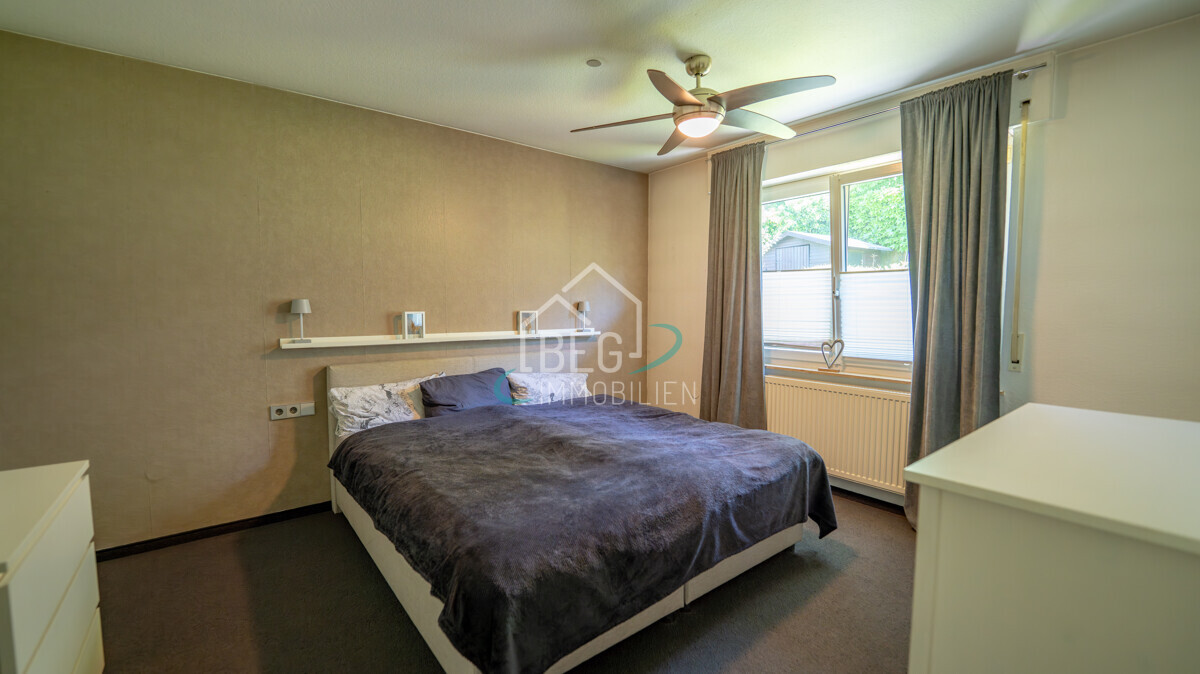 Schlafzimmer EG