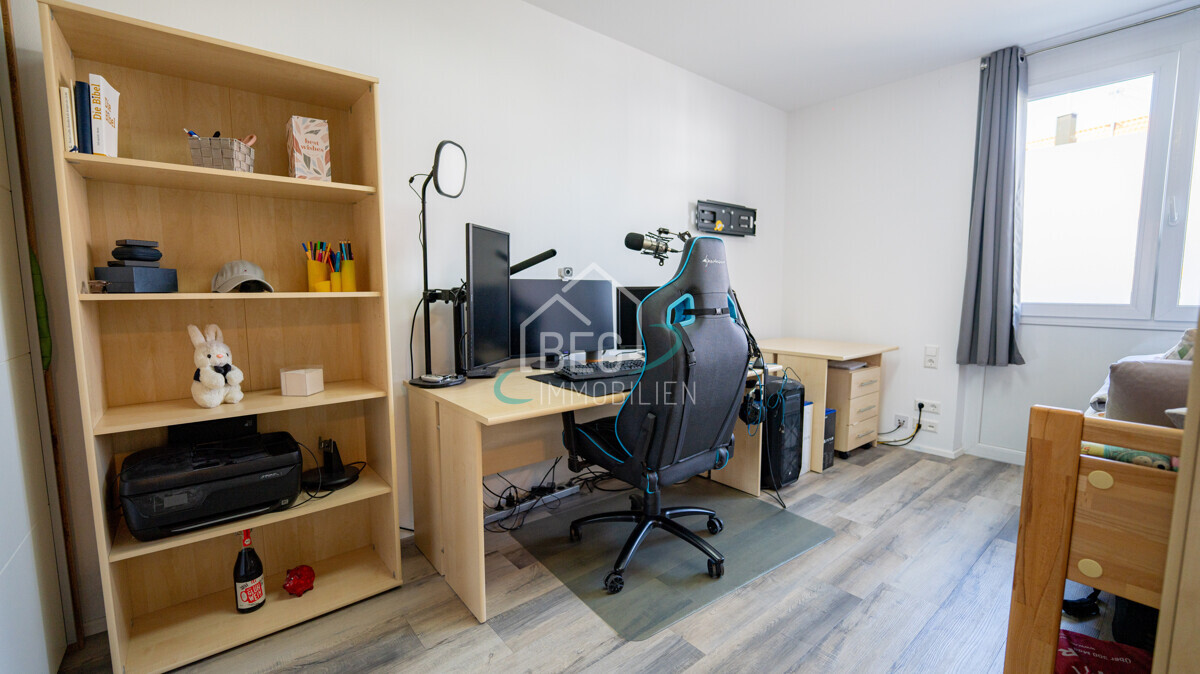 Kinderzimmer / Büro