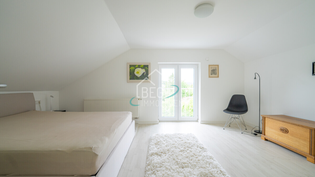 Schlafzimmer DG