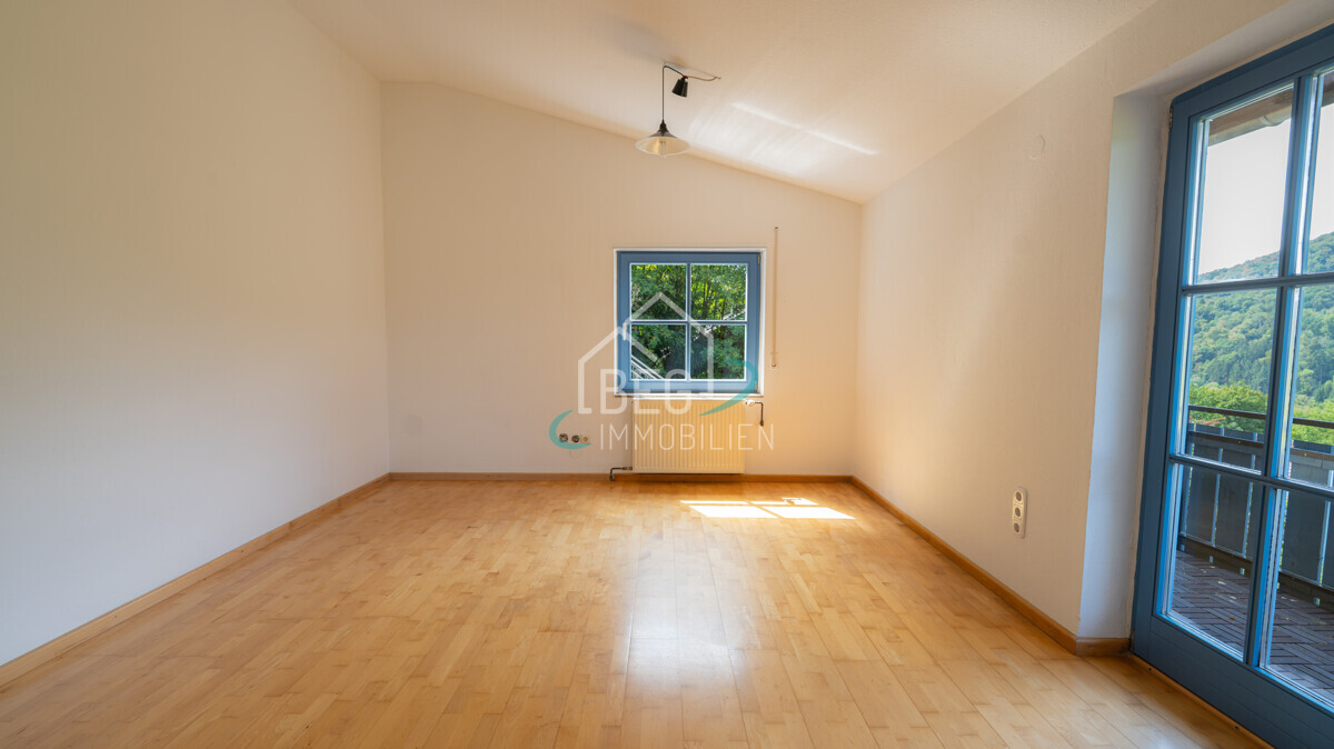 Büro EG
