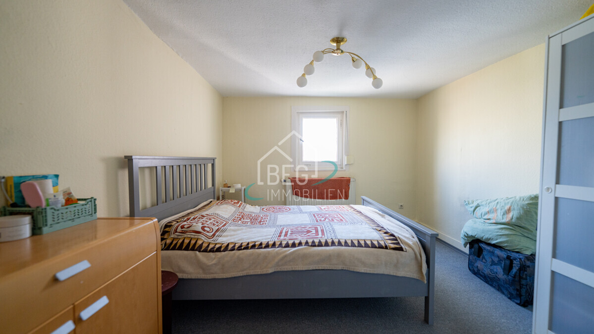Schlafzimmer DG