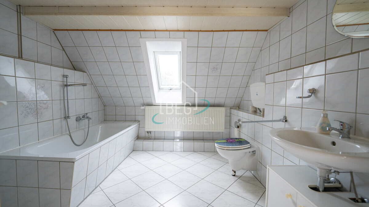 Bad Dachgeschoss