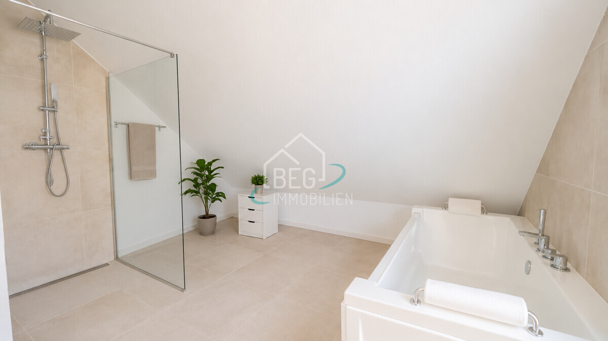 Badezimmer Dachgeschoss