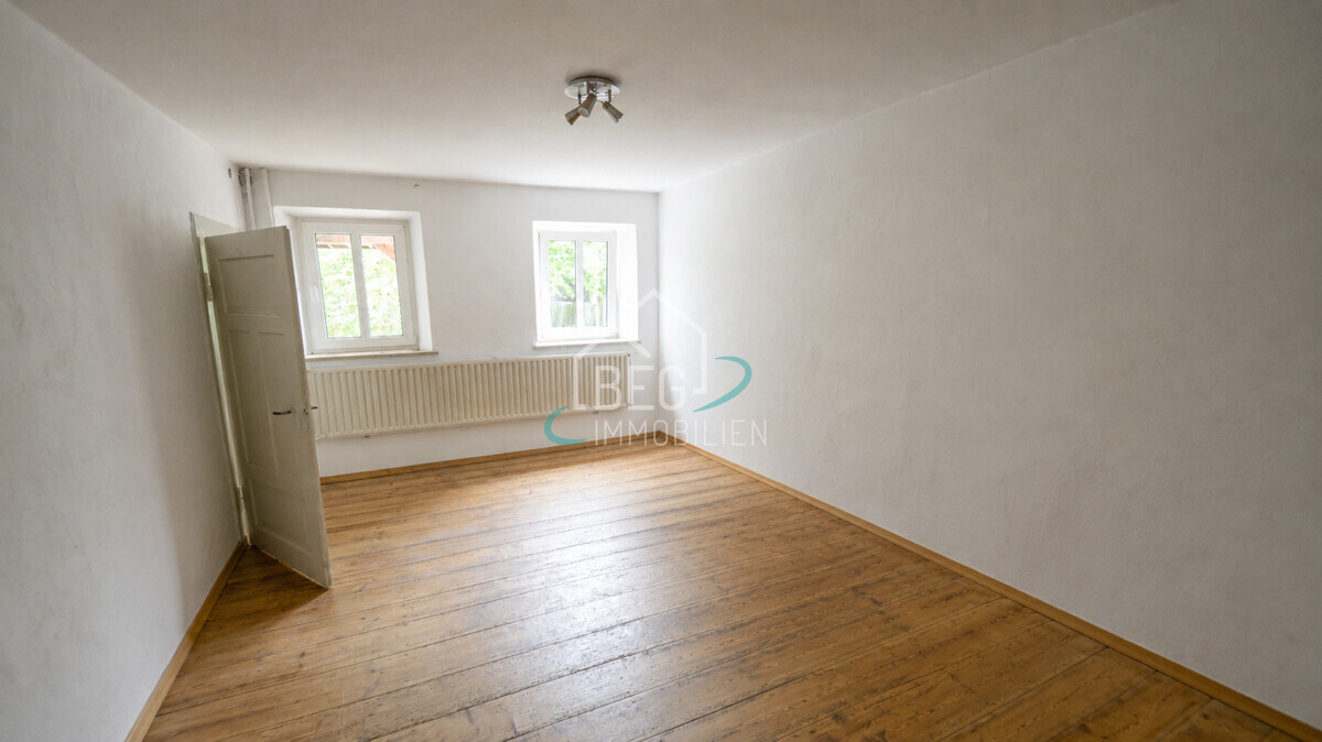 Büro EG