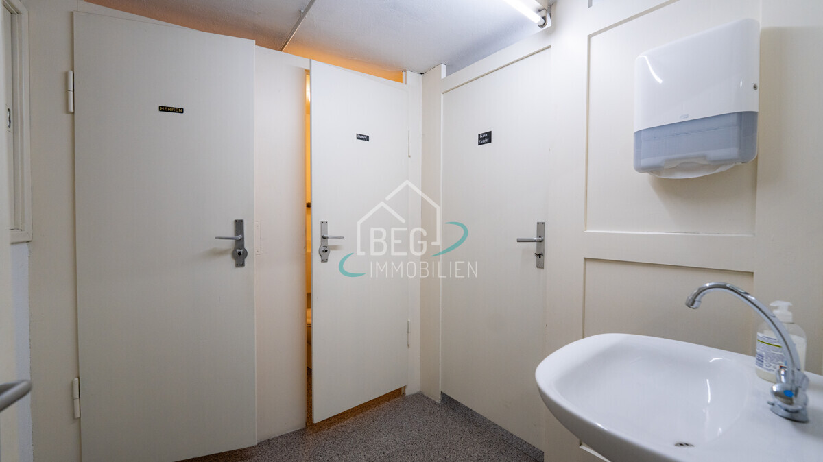 Toiletten und Abstellraum